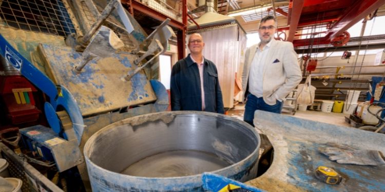 S3RoU project lead Professor Theodore Hanein (left) and Professor Leon Black. Credit: Mark Bickerdike Photography
