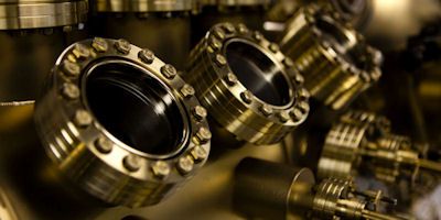 Molecular beam