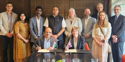 Professor Shearer West at a signing ceremony with Professor Ramgopal Rao, Group Vice Chancellor at BITS Pilani, joined by Professor Nora de Leeuw, Professor Rob Sturman, and Professor Ozz Querin of the Faculty.