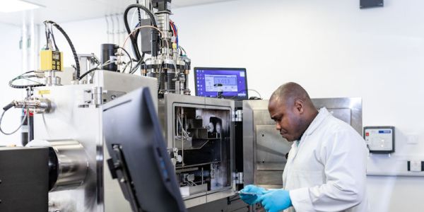 Femotode laser in chemical engineering