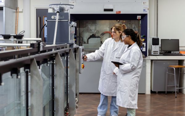 Students doing an experiment in the renewable technologies lab