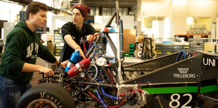 Student Roman Poranzinski from Mechatronics and Robotics MEng