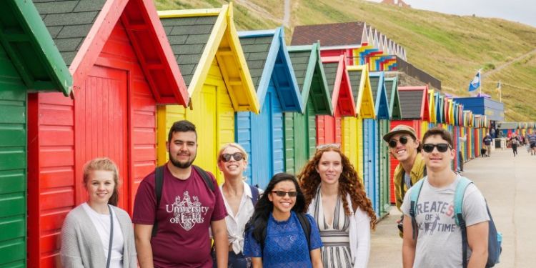 leeds international summer school