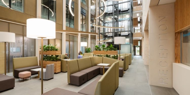Bragg building foyer