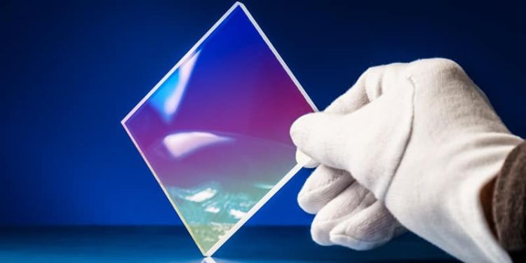chalcogenide glass for a photonic integrated optical circuit